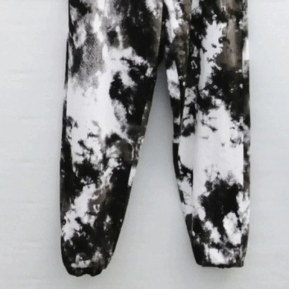 ZELLA BLACK AND WHITE TIE DYE JOGGER SWEATPANTS SIZE XTRA SMALL - Picture 2 of 13